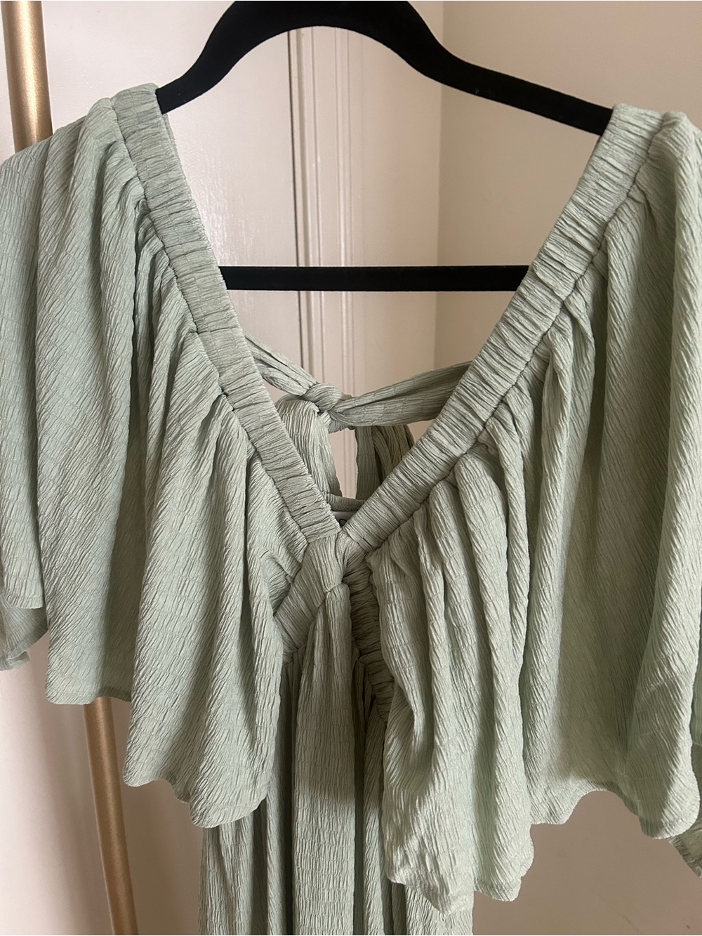 Davi & Dani Sage Green Boho Maxi Dress Flutter Sleeve Tie Back Dress M - Picture 4 of 6